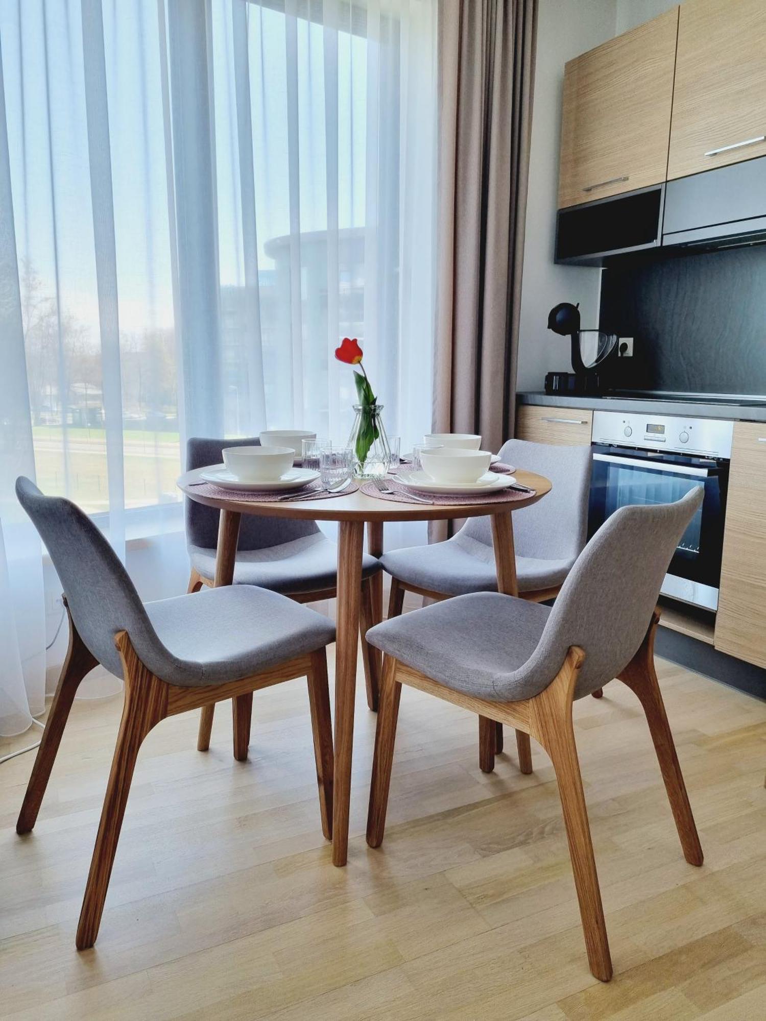 Melodija Apartments In Druskininkai Center Екстериор снимка